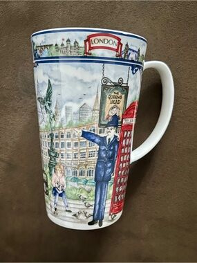 Vintage James Sadler Picadilly London mug
